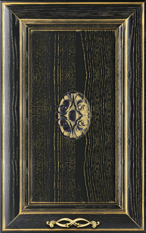 LUBE_Pantheon_nero-decape-oro